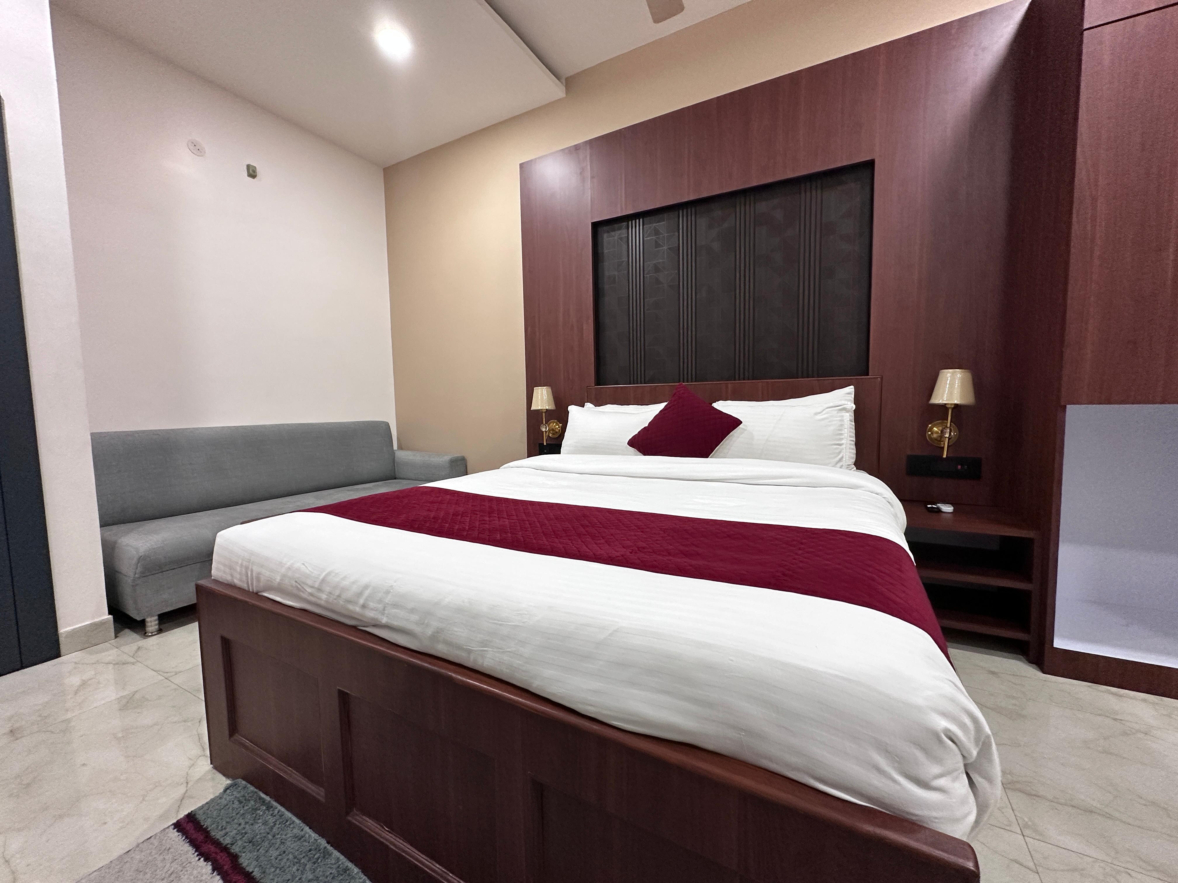 Hotel Service and Ambiance